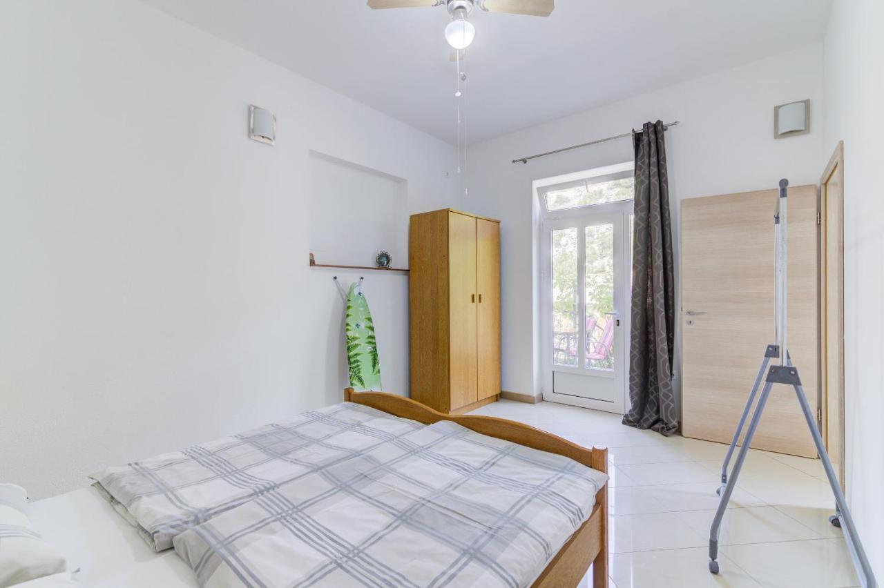 Dora Apartment 센 외부 사진