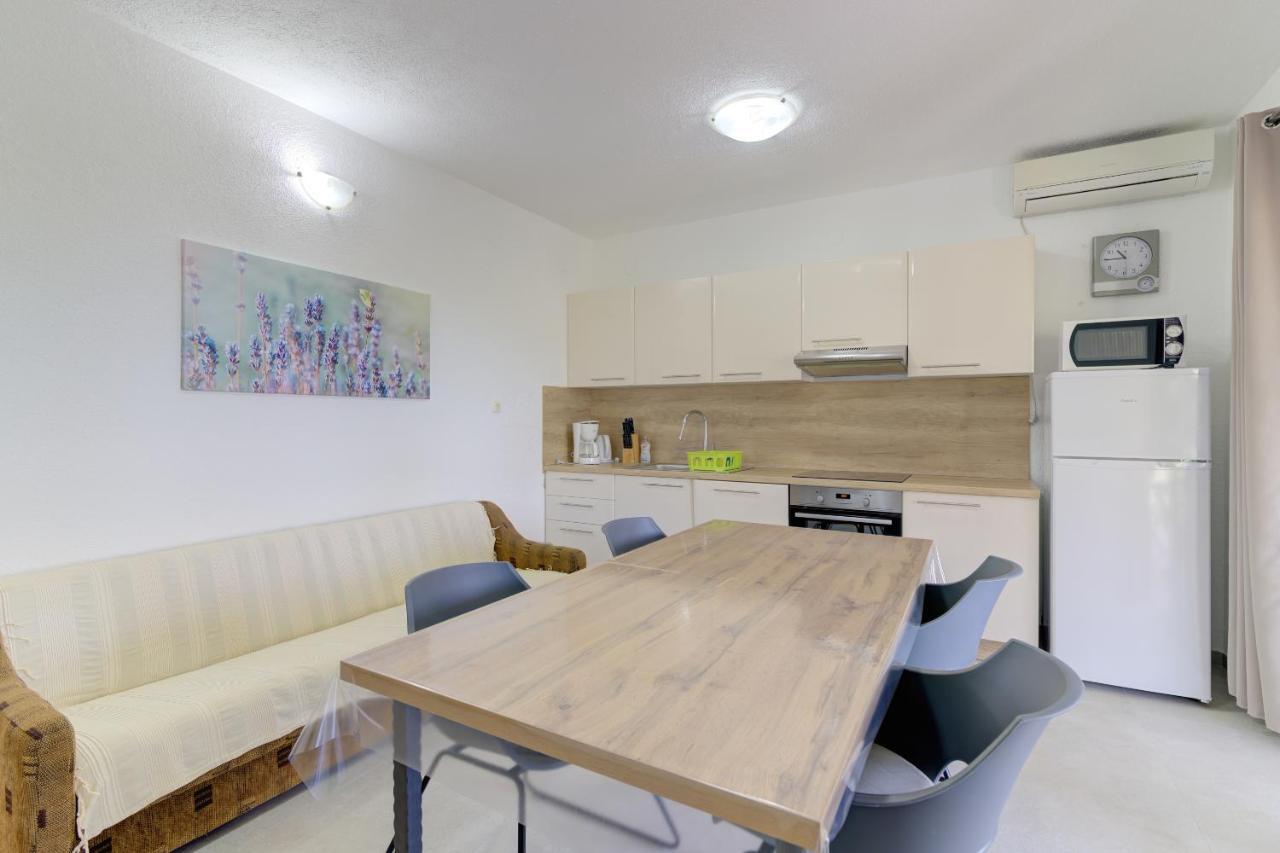 Dora Apartment 센 외부 사진